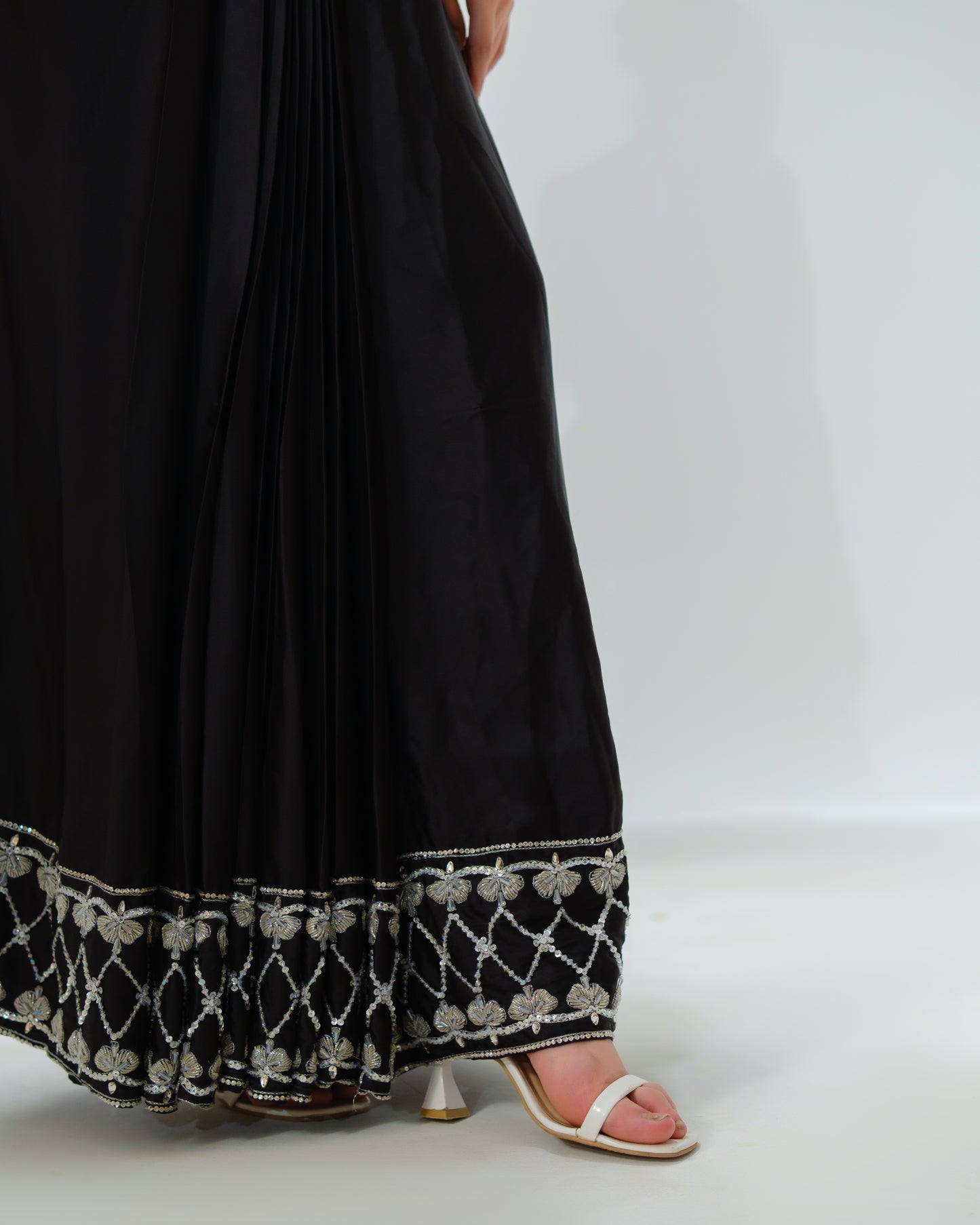 NOOR-E-SIYAH